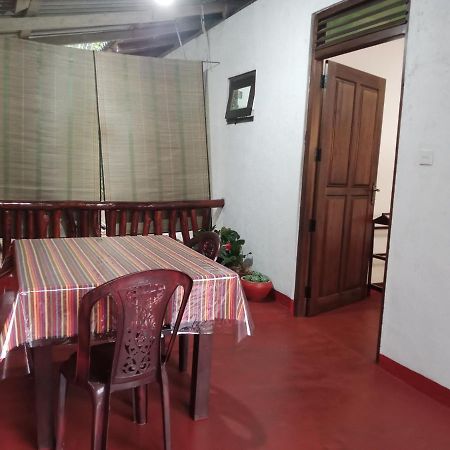 Nethanya Homestay Ella Esterno foto