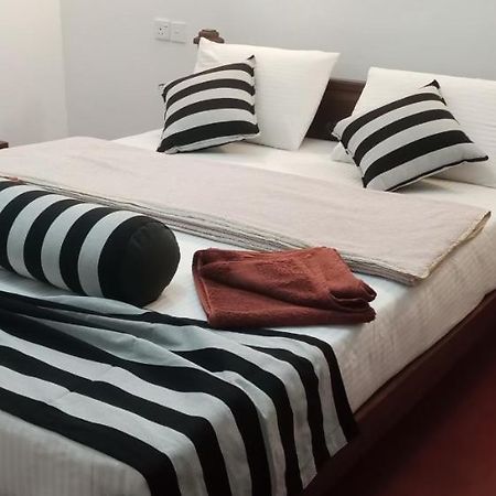 Nethanya Homestay Ella Esterno foto