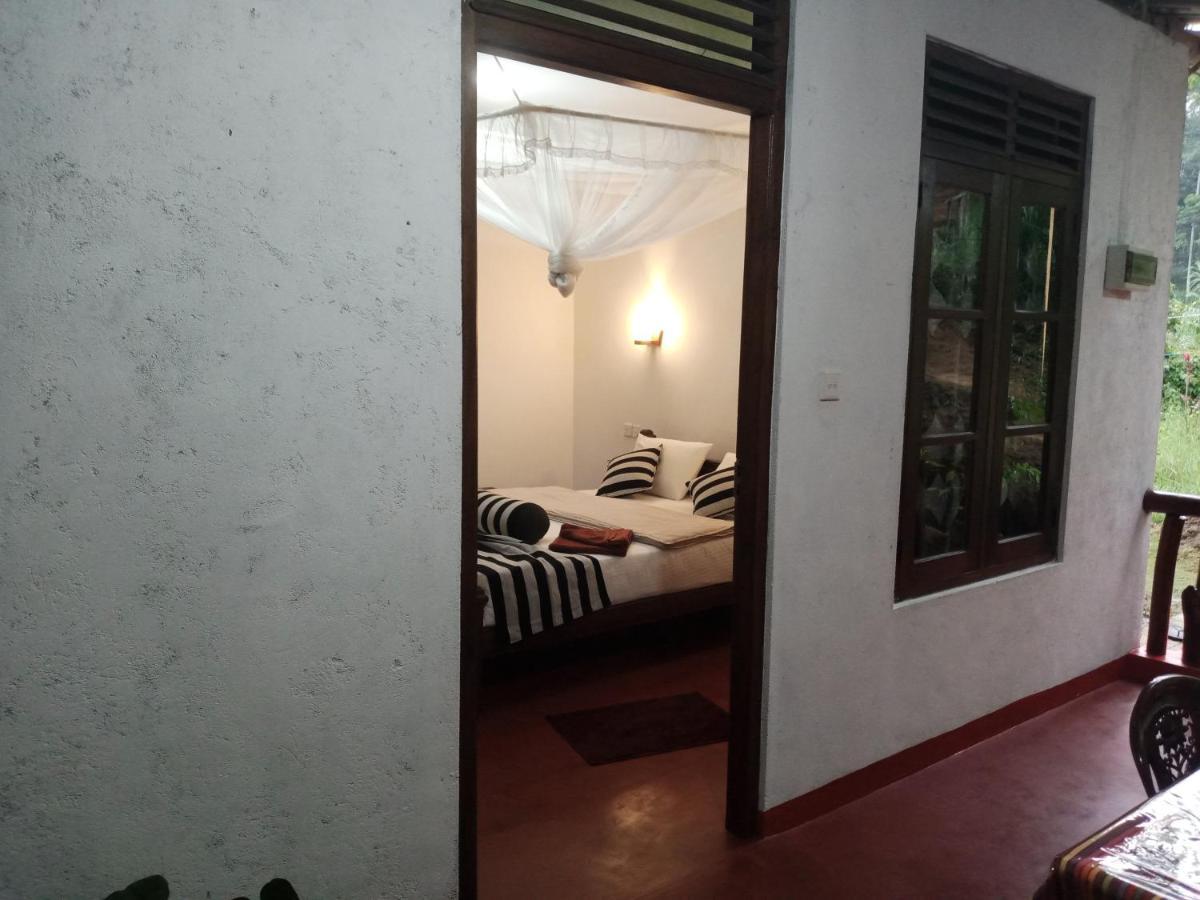 Nethanya Homestay Ella Esterno foto