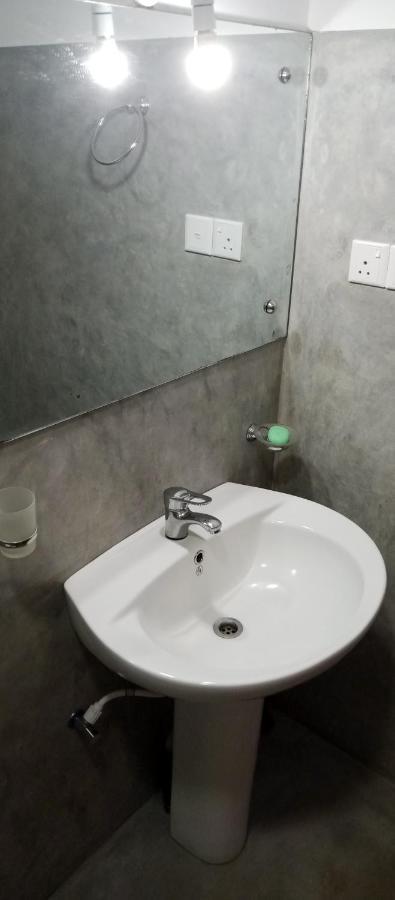 Nethanya Homestay Ella Esterno foto