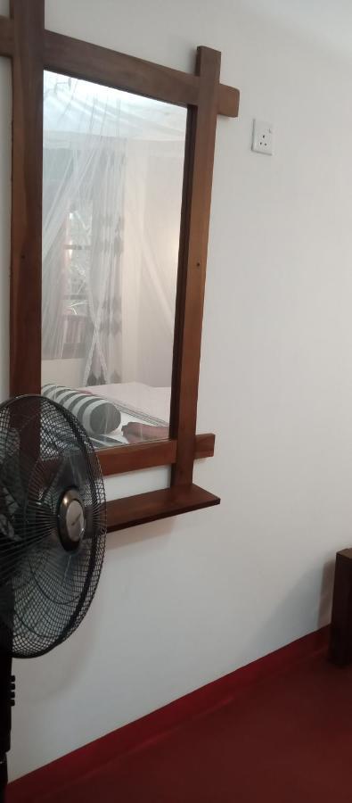 Nethanya Homestay Ella Esterno foto